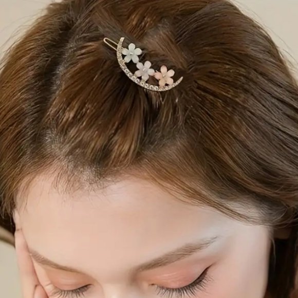 Flower Moon Hair Clips (set of 2) - Picture 4 of 4